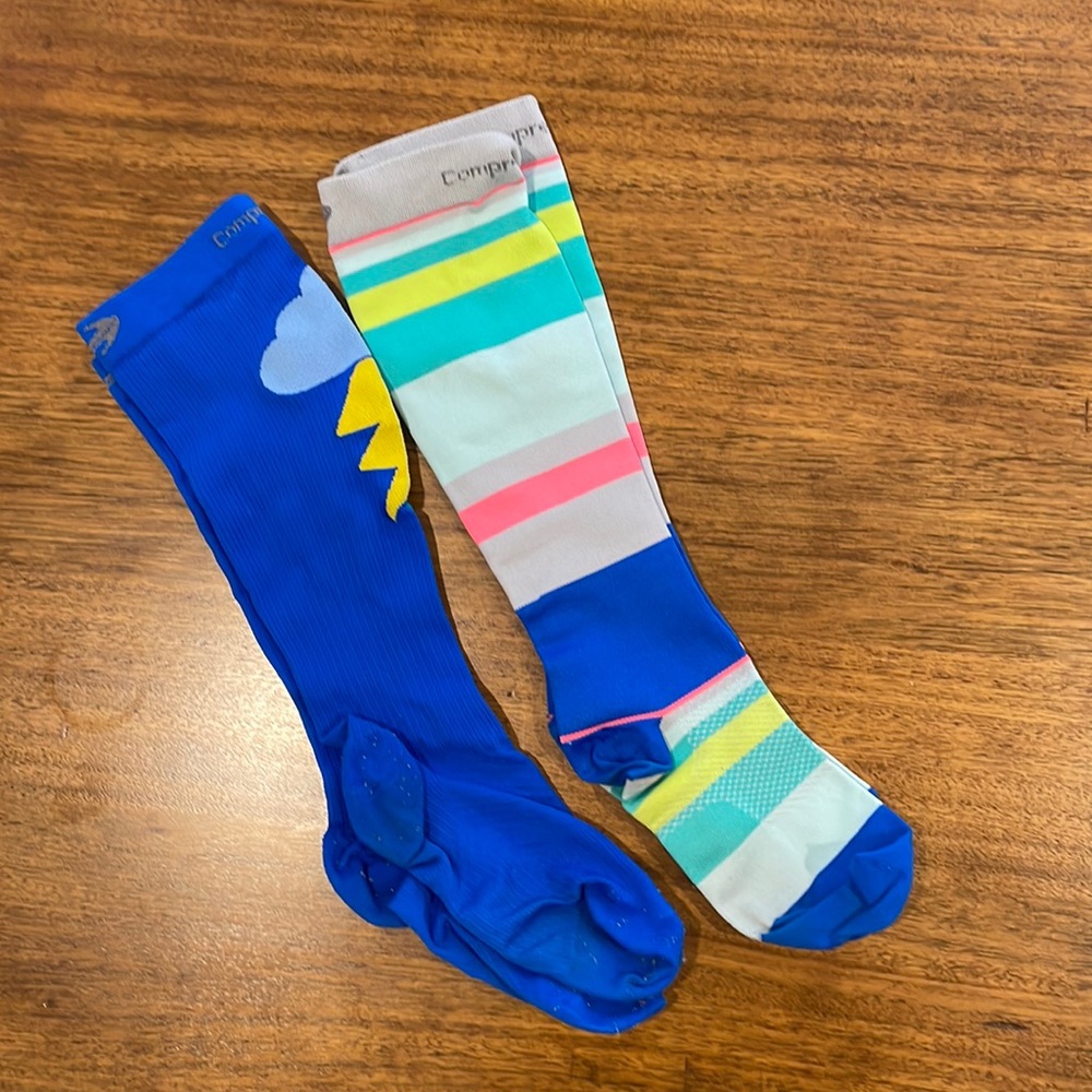 Women’s Compression Socks (2 pairs) Size L